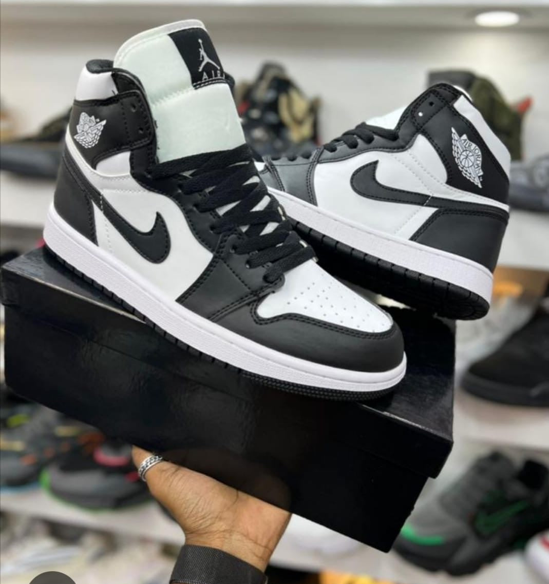 Nike Air Jordan 1(Black)